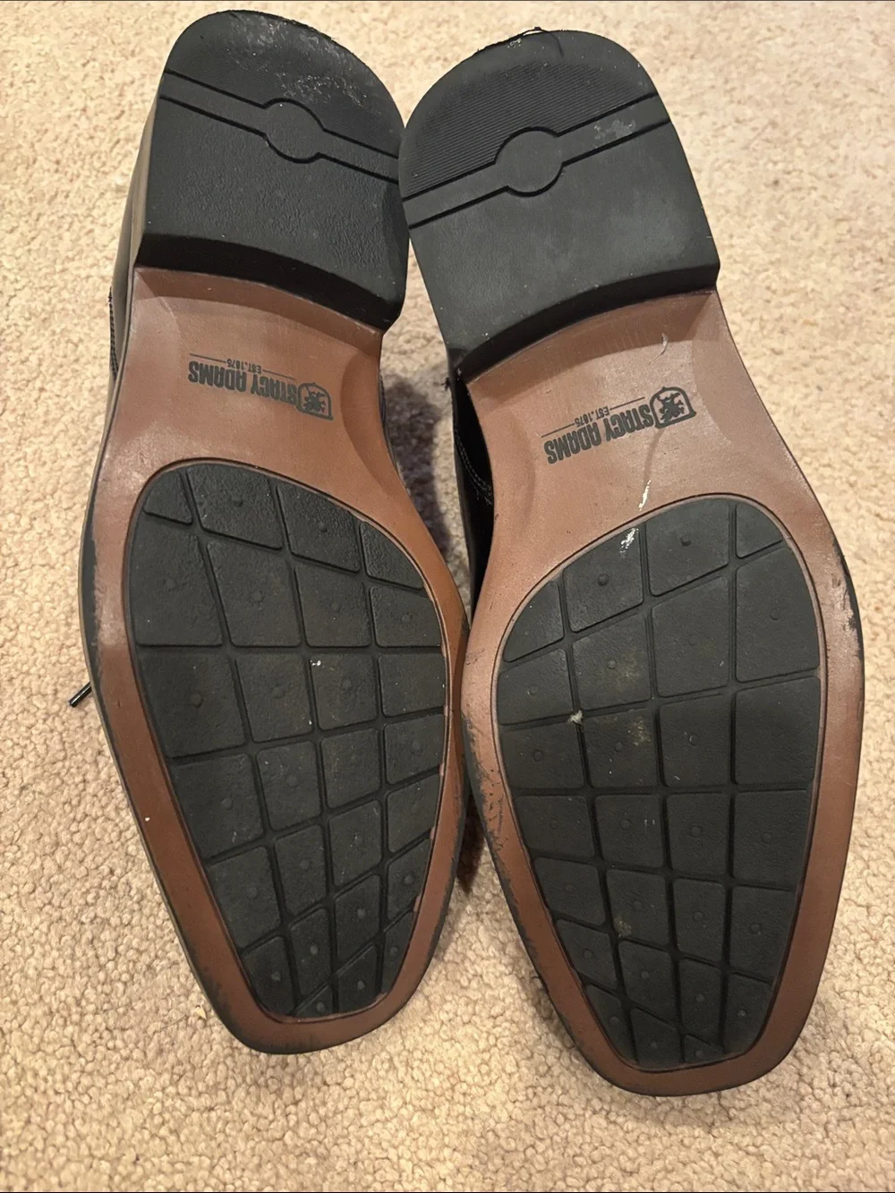 Stacy Adams sleek patent
